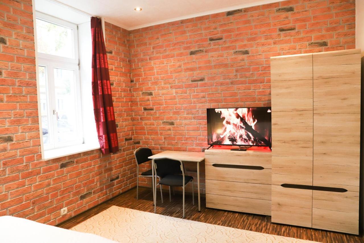 «Go West» Guest Rooms Wina Bagian luar foto
